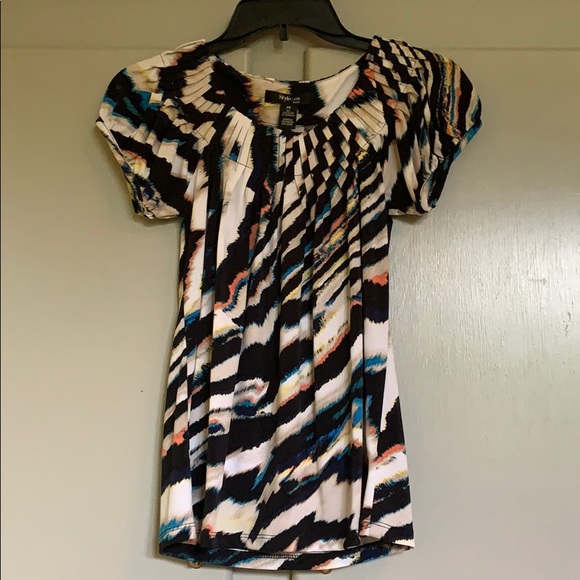 🛍 2 for $20 NWT Style&Co Petite Short Sleeve Top - Picture 1 of 5